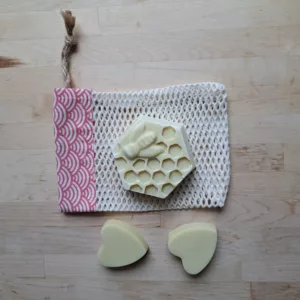 filet à savon motif graphique rose