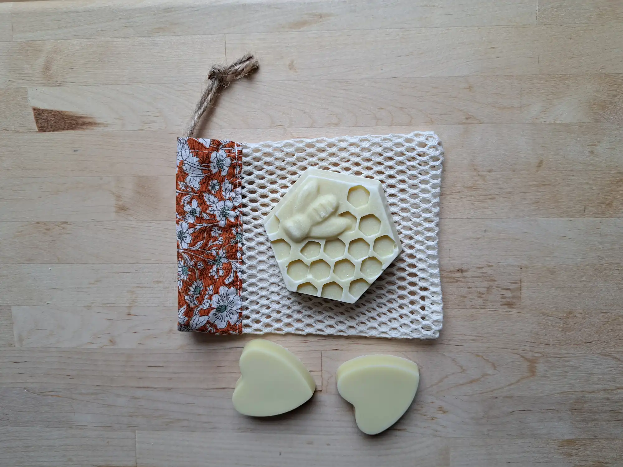 filet à savon petites fleurs orange