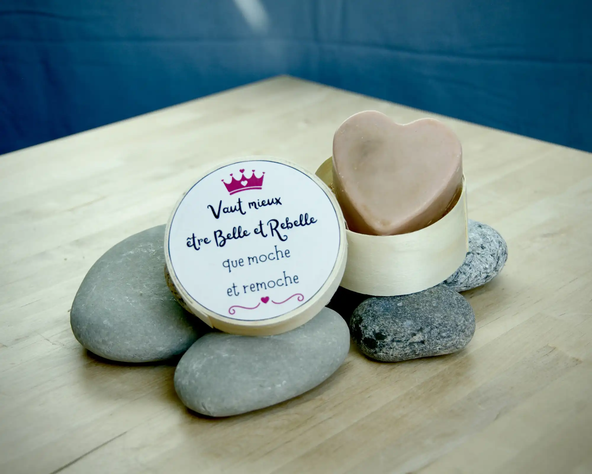 coffret cadeau vaut mieux être belle et rebelle que moche et remoche