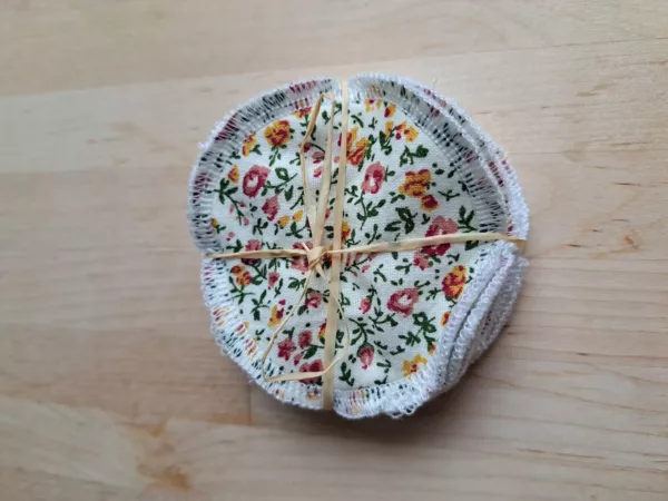 disques à démaquiller lavables motif fleuri