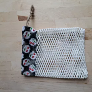 filet à savon cerises